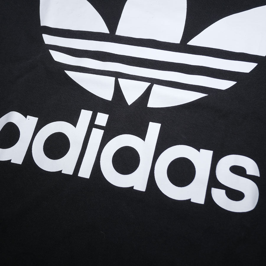 Adidas symbol text shop