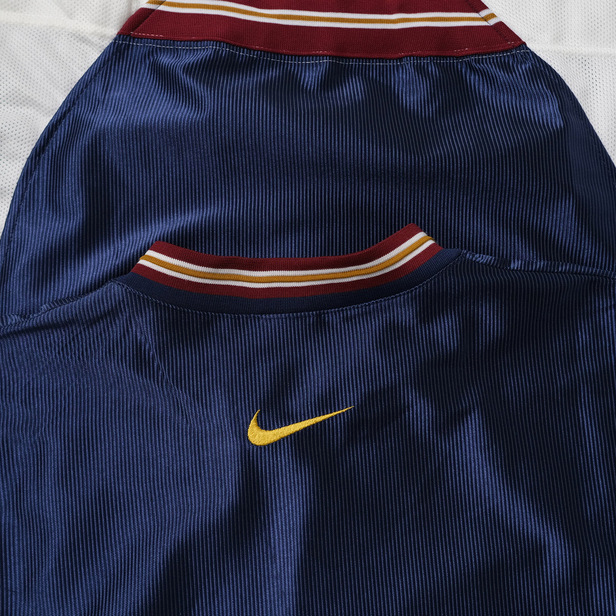 deadstock vintage nike
