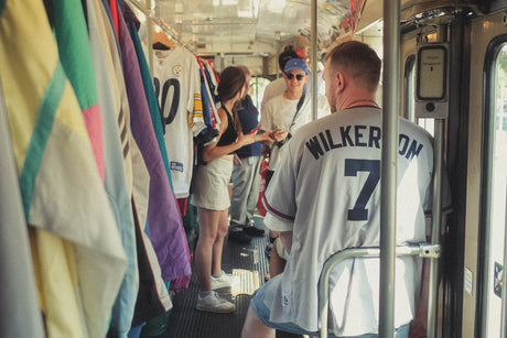 Vintage Shop in einer fahrenden Straßenbahn