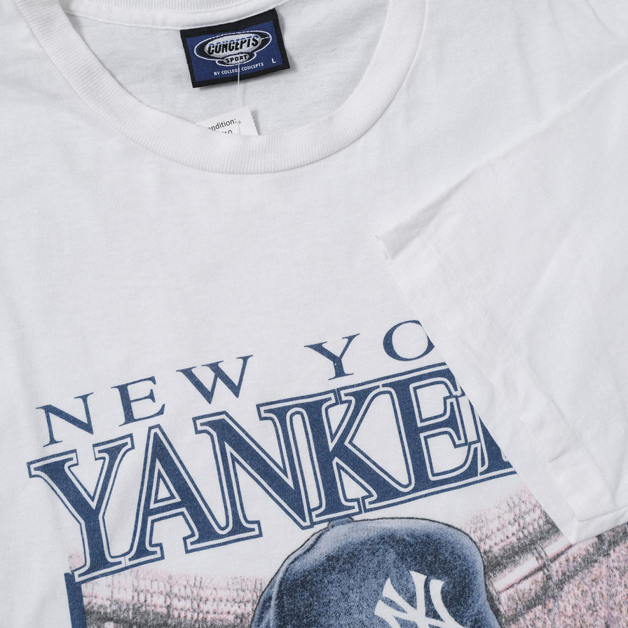 Vintage 1999 New York Yankees T-Shirt Large - Double Double Vintage