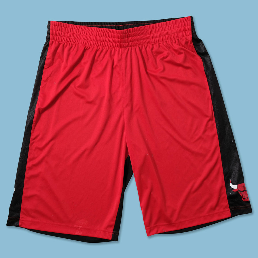 Vintage adidas Chicago Bulls Shorts Large - Double Double Vintage