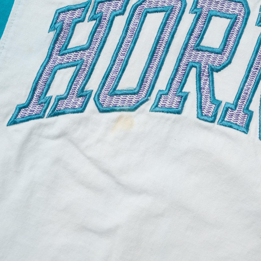 Vintage Starter Charlotte Hornets T-Shirt Medium 