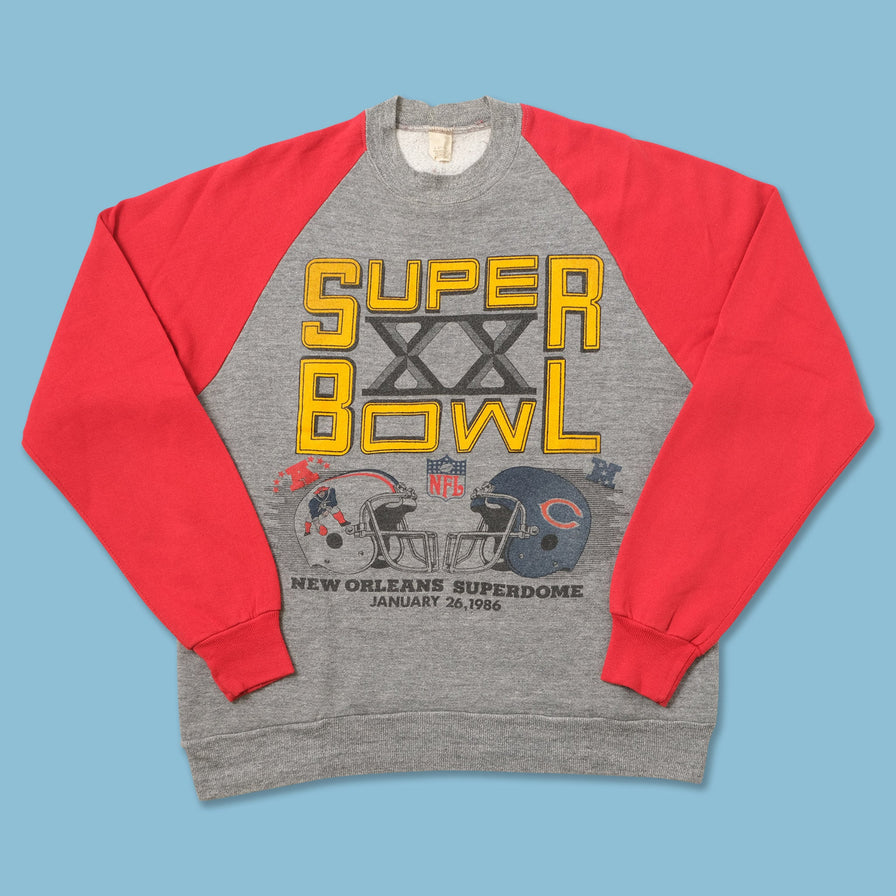 Vintage 1986 Super Bowl Patriots vs. Bears Sweater Medium 