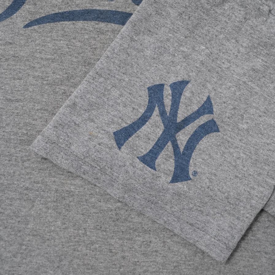 Vintage Nike New York Yankees T-Shirt Small 