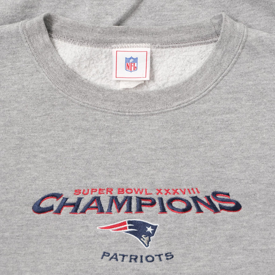 Vintage 2004 New England Patriots Sweater Large 