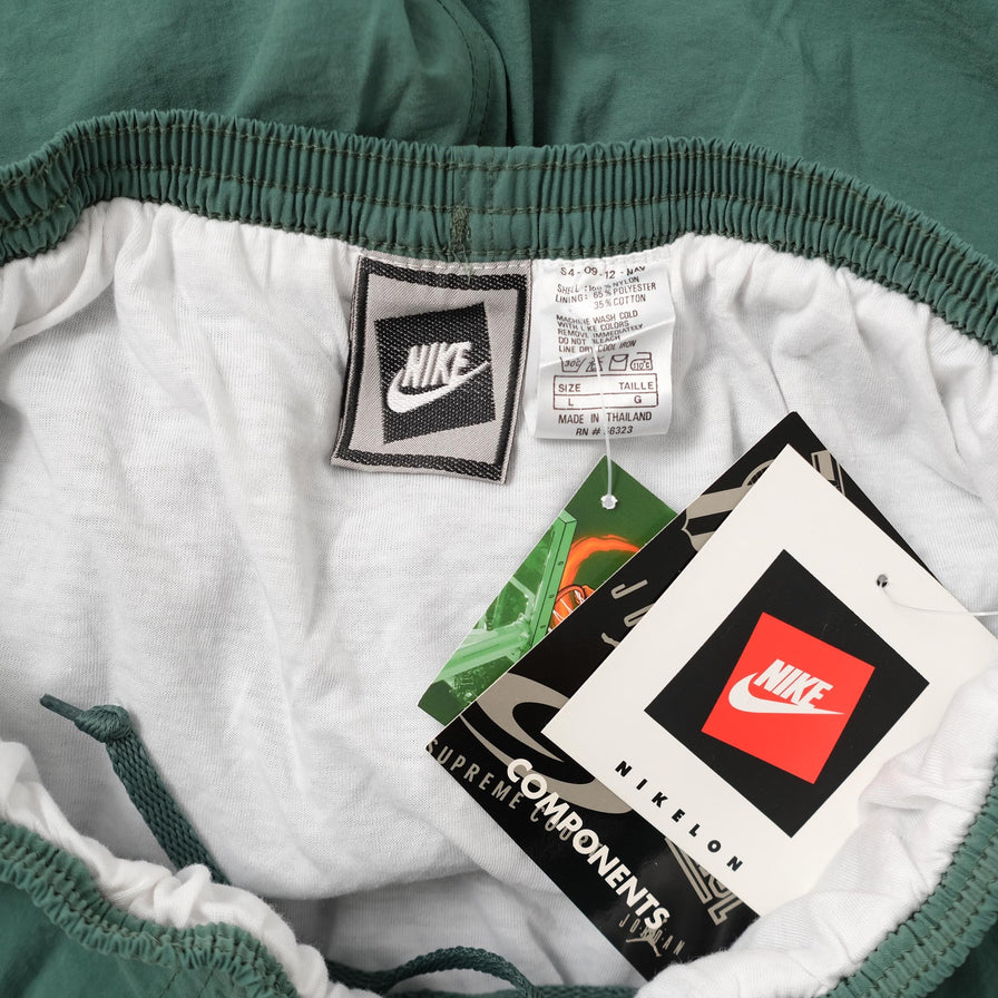 Vintage DS Nike Shorts Large 