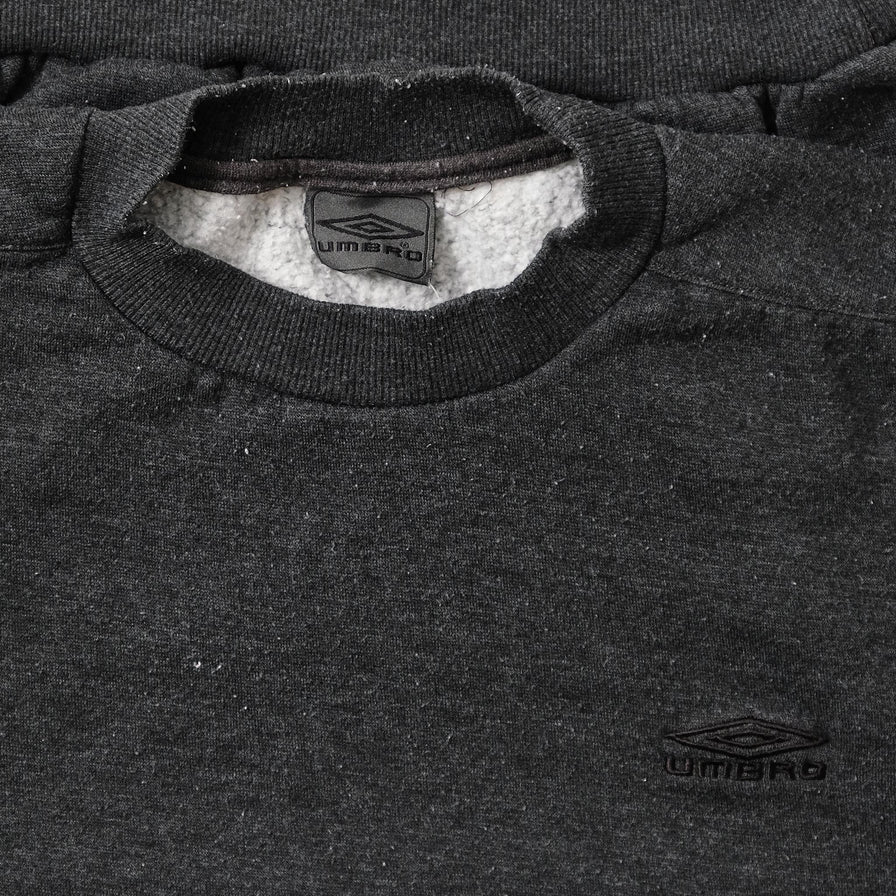 Vintage Women's Umbro Sweater Small 