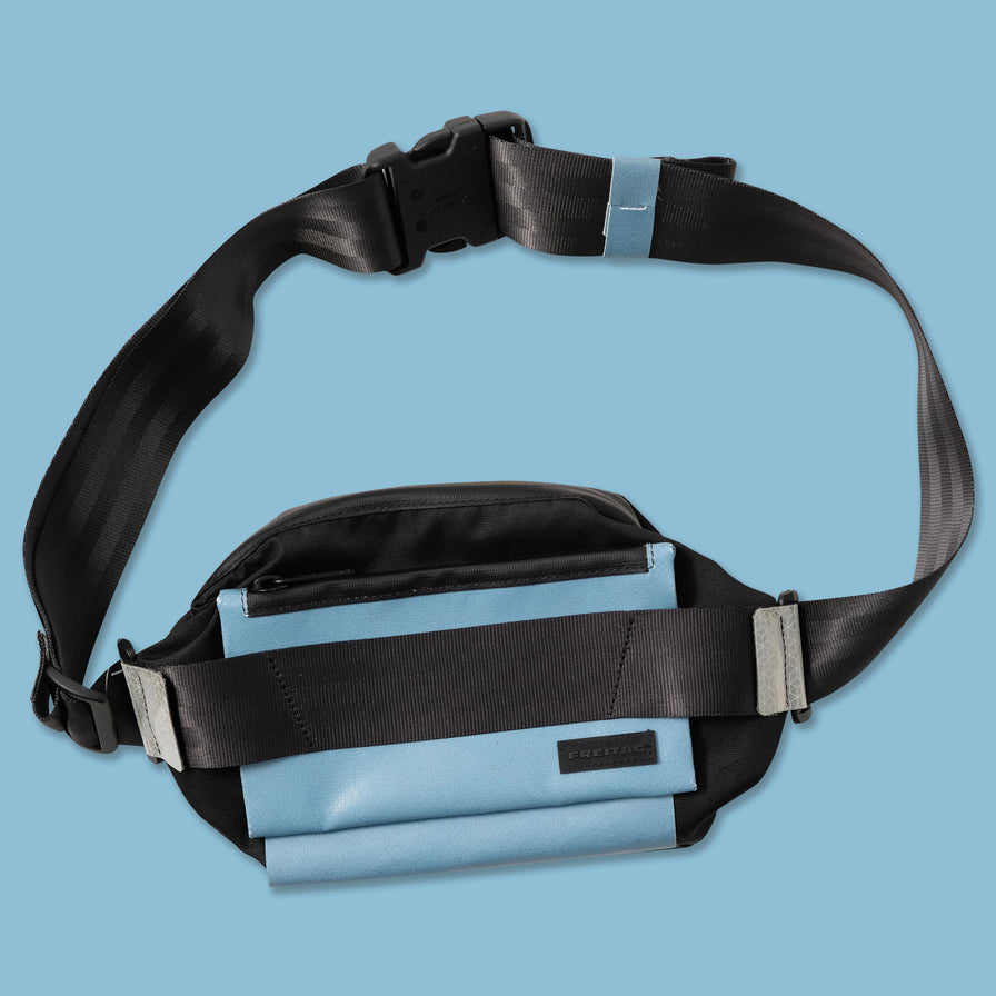 FREITAG DIXON 未使用品 FREITAG F650 DIXON ボディバッグ ブラック/ライトブルー