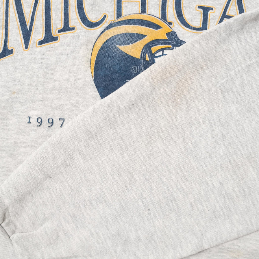 Vintage 1997 Michigan Wolverines Sweater XLarge 