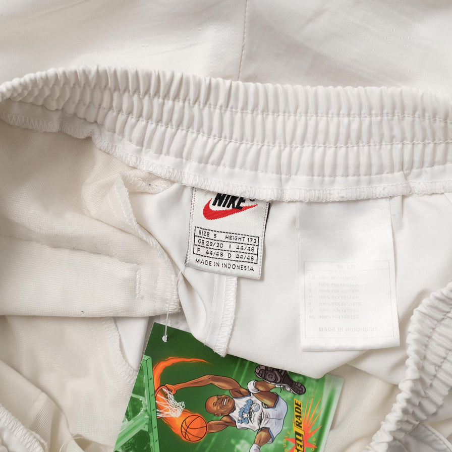 Vintage NikeCourt Shorts Small 