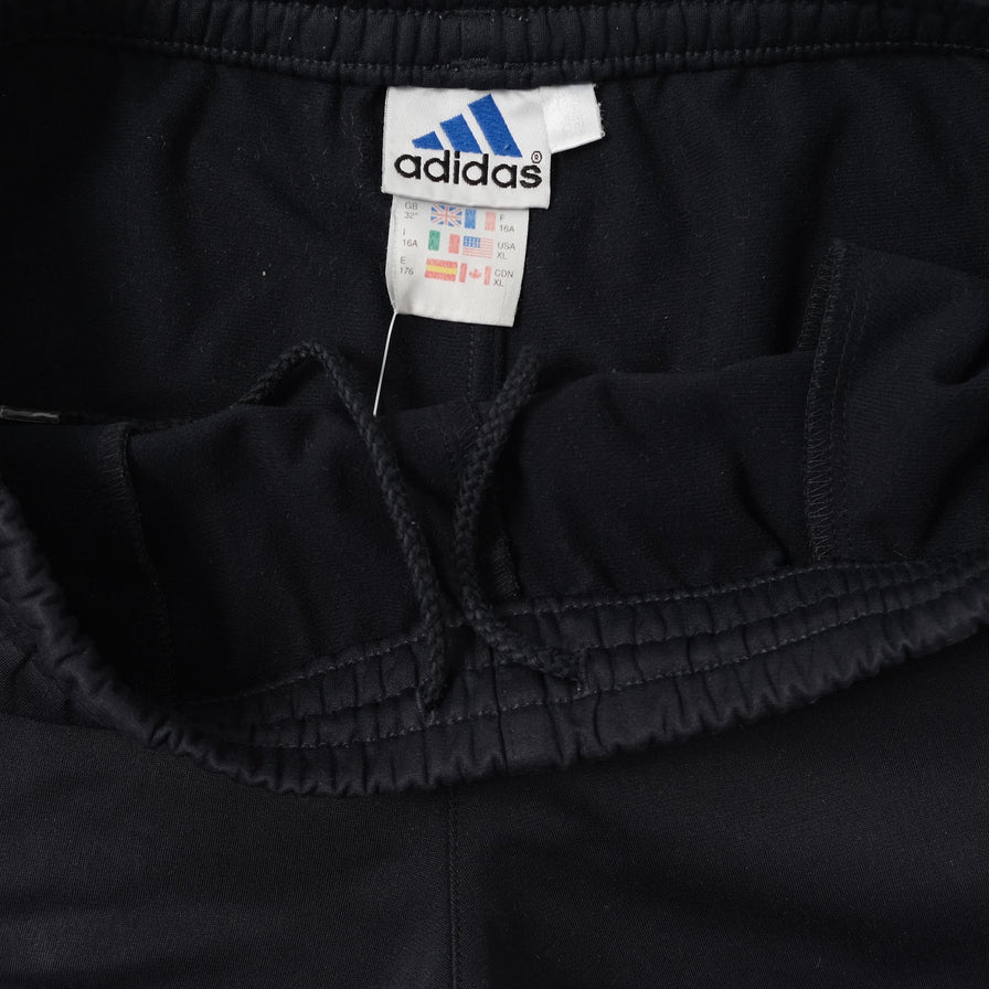 Vintage 2001 adidas Shorts Medium 