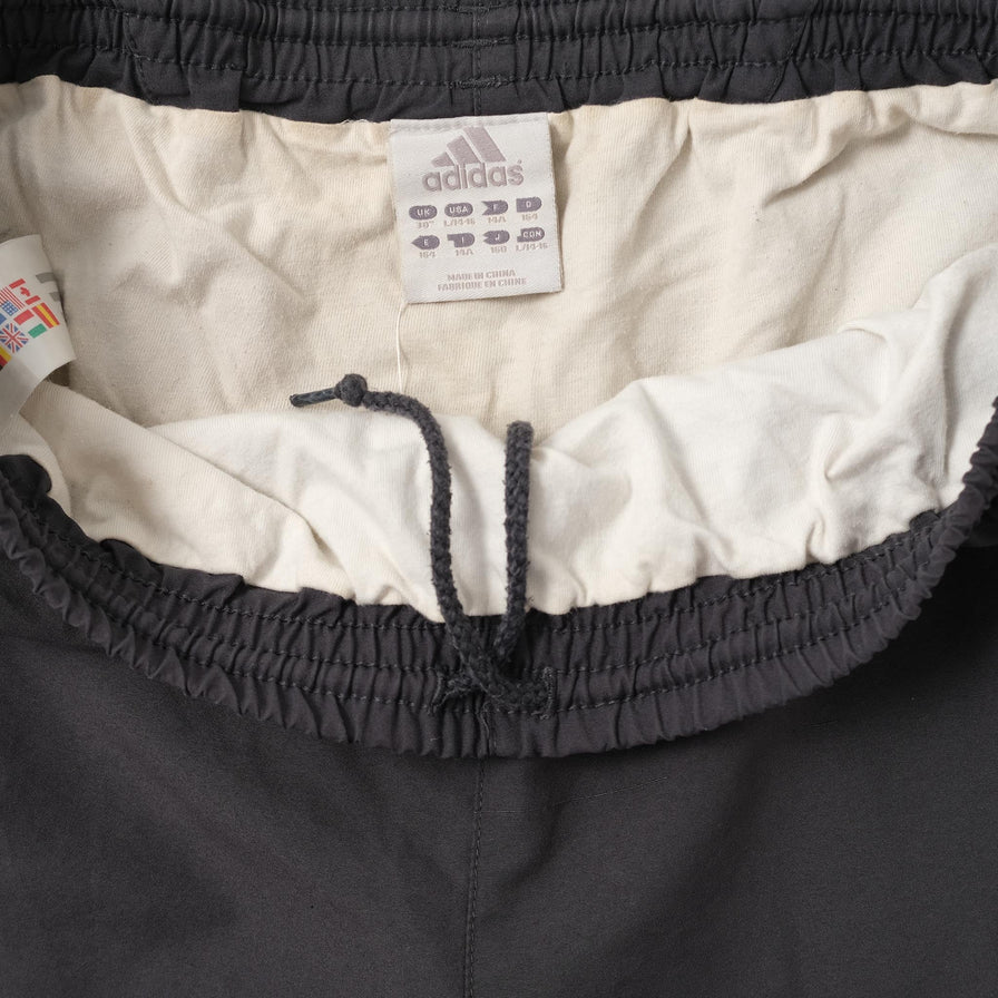 Vintage 2003 adidas Shorts Medium 