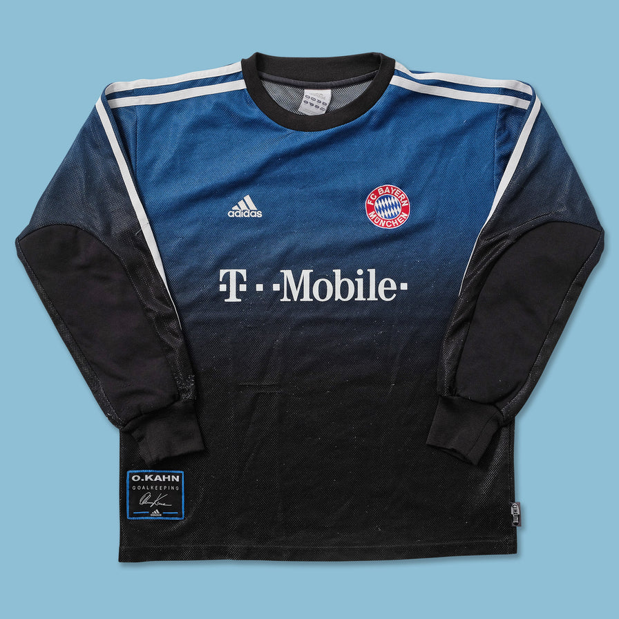 Women's adidas FC Bayern Munich Jersey Small 
