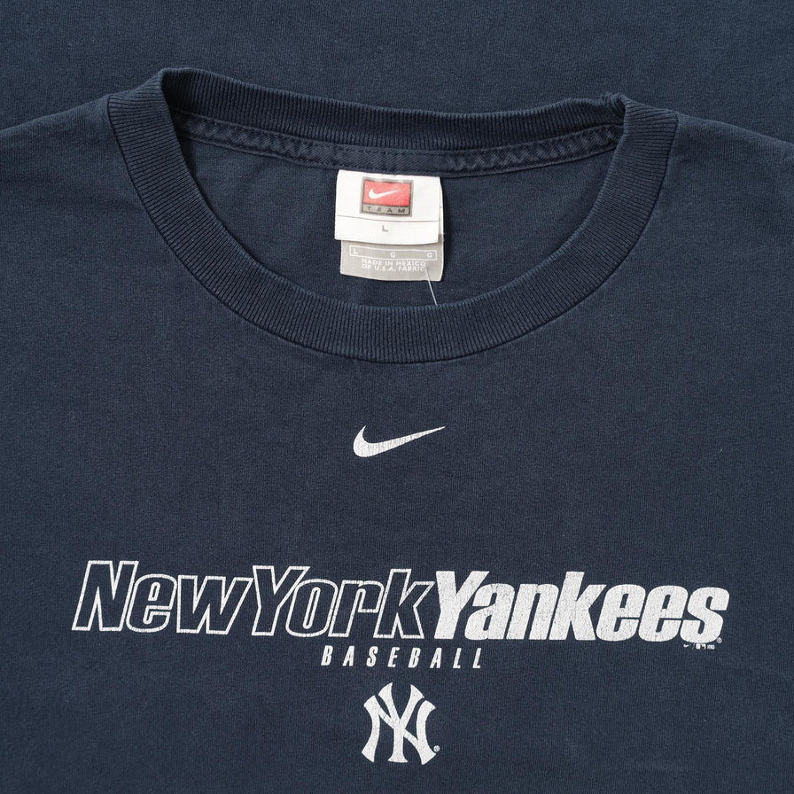 Vintage 2003 NY Yankees T-Shirt Large 