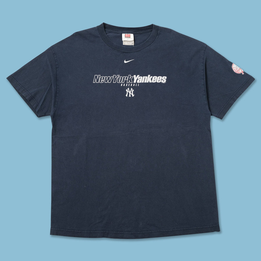 Vintage 2003 NY Yankees T-Shirt Large 