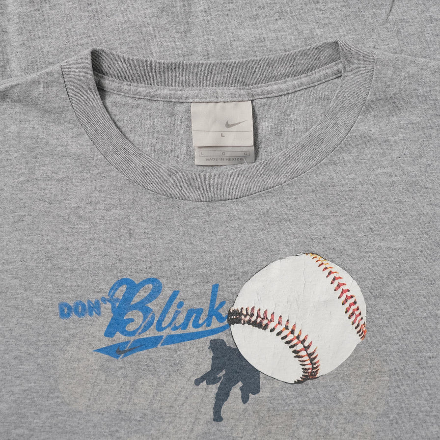 Vintage Nike Don't Blink T-Shirt Large 
