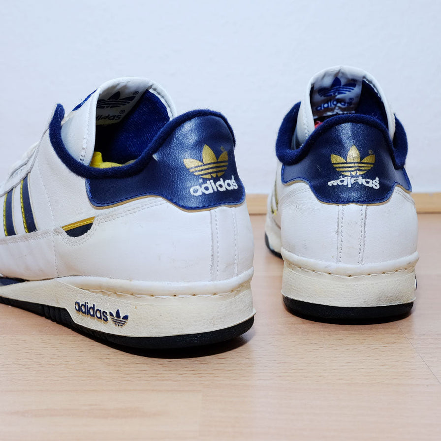 Vintage adidas Tennis Sneakers US 10 / EU 44 - Double Double Vintage