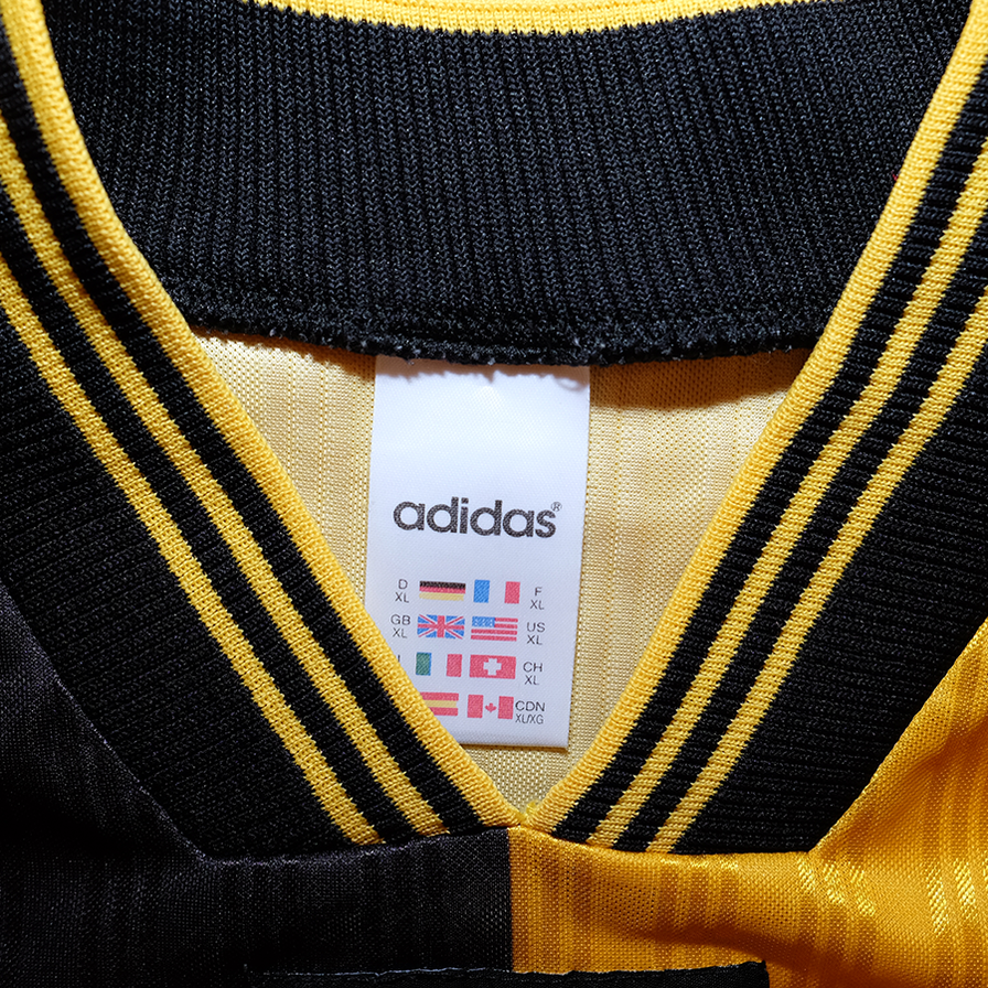 Vintage adidas Jersey XLarge - Double Double Vintage