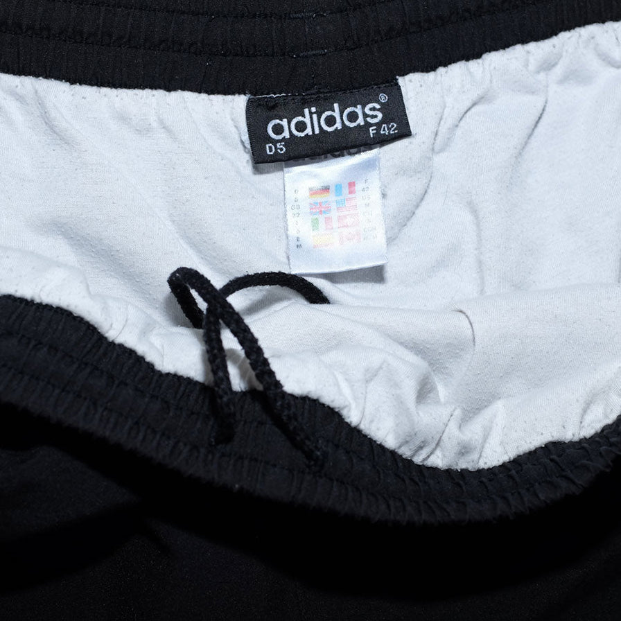 Vintage adidas Shorts Medium - Double Double Vintage