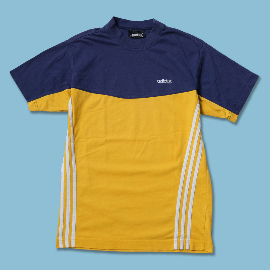 Vintage adidas Women's T-Shirt Medium