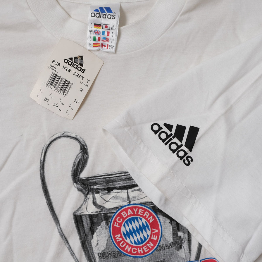 Vintage Deadstock 2001 adidas FC Bayern Munich T-Shirt Large
