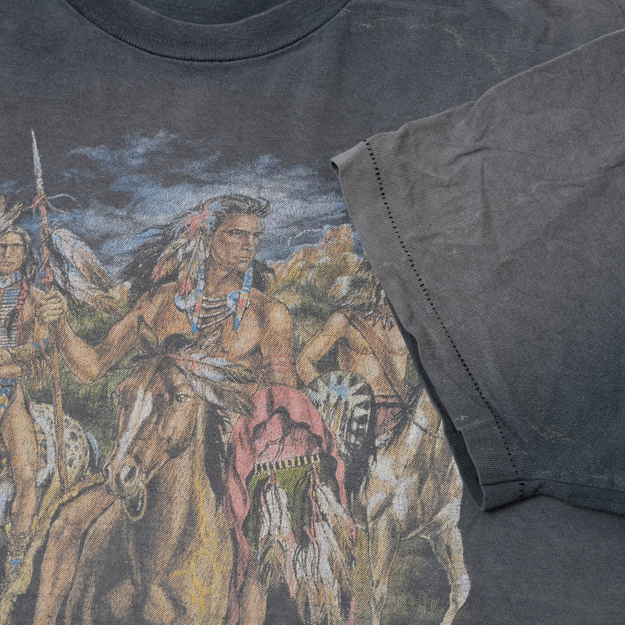 Vintage 90s Native T-Shirt Large