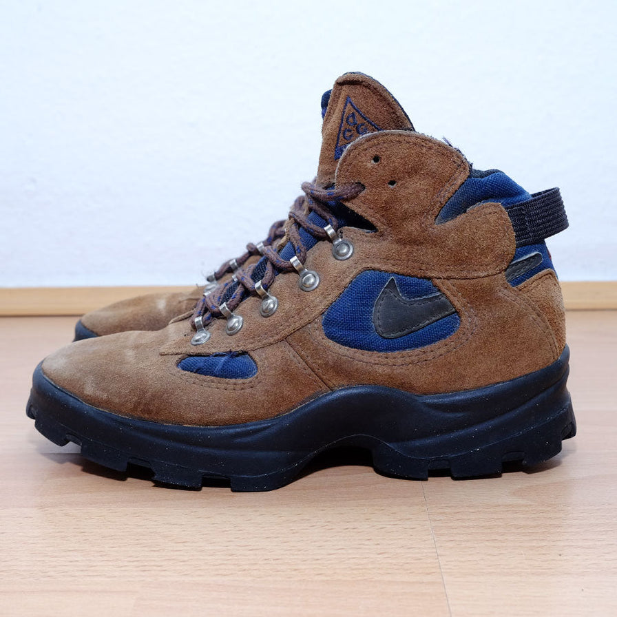 Vintage Women's Nike ACG Air Karst (2000) US 6 / EU 36.5 - Double Double Vintage