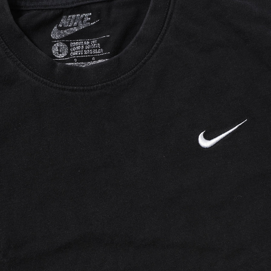 Nike Mini Swoosh T-Shirt Large