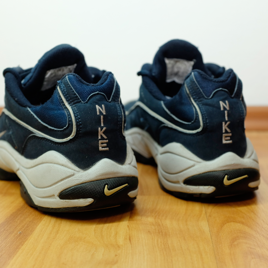 Nike Air Cross Training Sneakers US 8,5 - Double Double Vintage