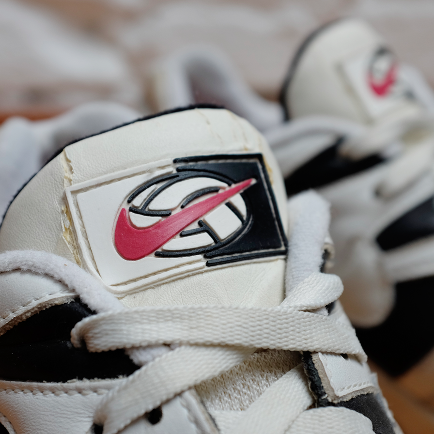 Vintage Nike Volleyball Sneakers US 12 - Double Double Vintage