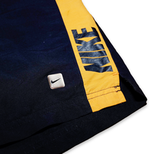 Nike Shorts Medium - Double Double Vintage