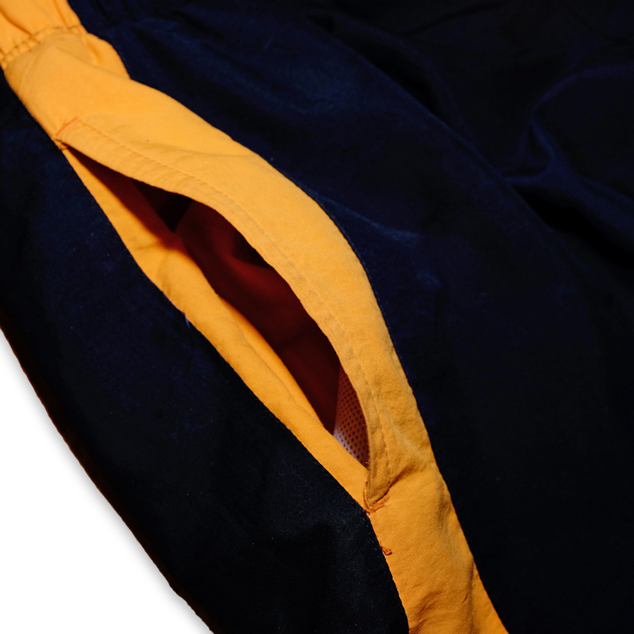 Nike Shorts Medium - Double Double Vintage
