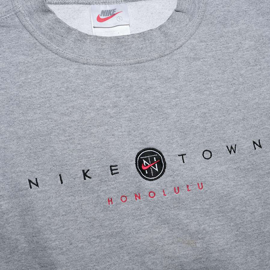 Vintage Nike Town Honululu Sweater Small