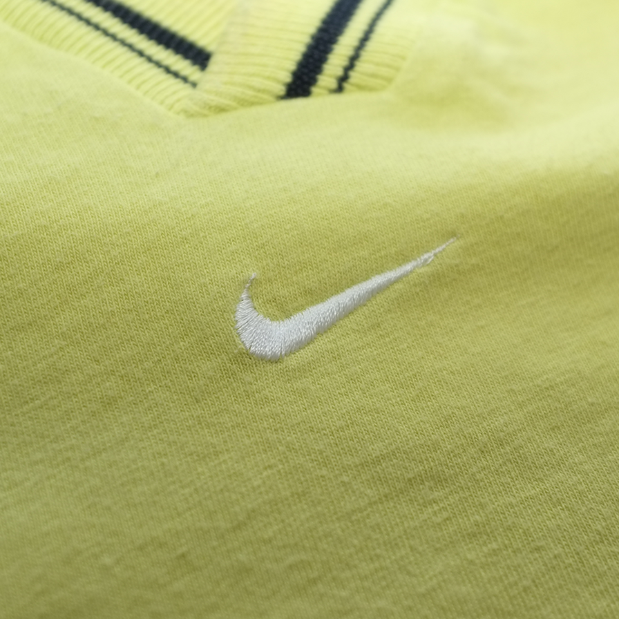 Nike V-Neck T-Shirt Small / Medium - Double Double Vintage
