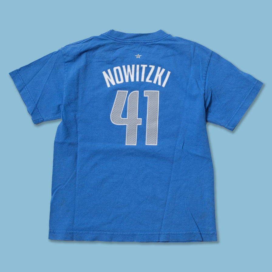 adidas Women's Dirk Nowitzki T-Shirt Small