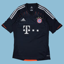 Vintage Adidas FC Bayern München #39 Kroos Trikot T-Shirt - S