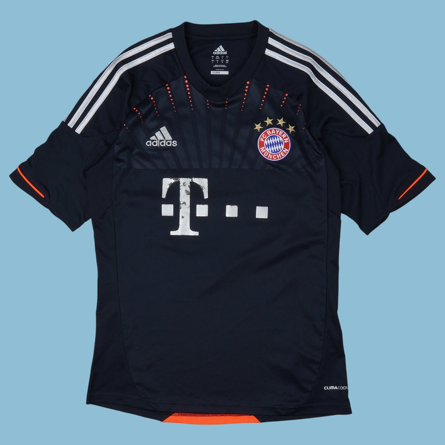 Vintage Adidas FC Bayern München #39 Kroos Trikot T-Shirt - S