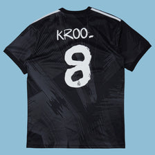 Vintage Adidas Real Madrid #8 Kroos Jersey T-Shirt - L