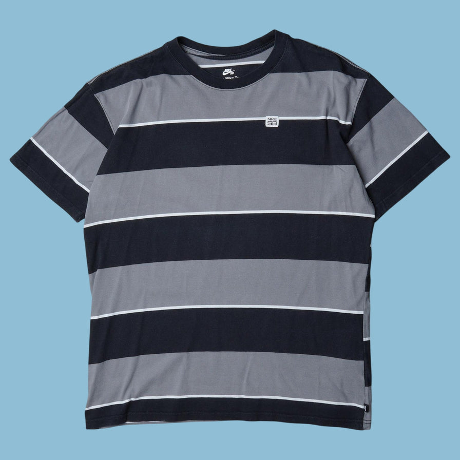 Vintage Nike SB Striped T-Shirt - M