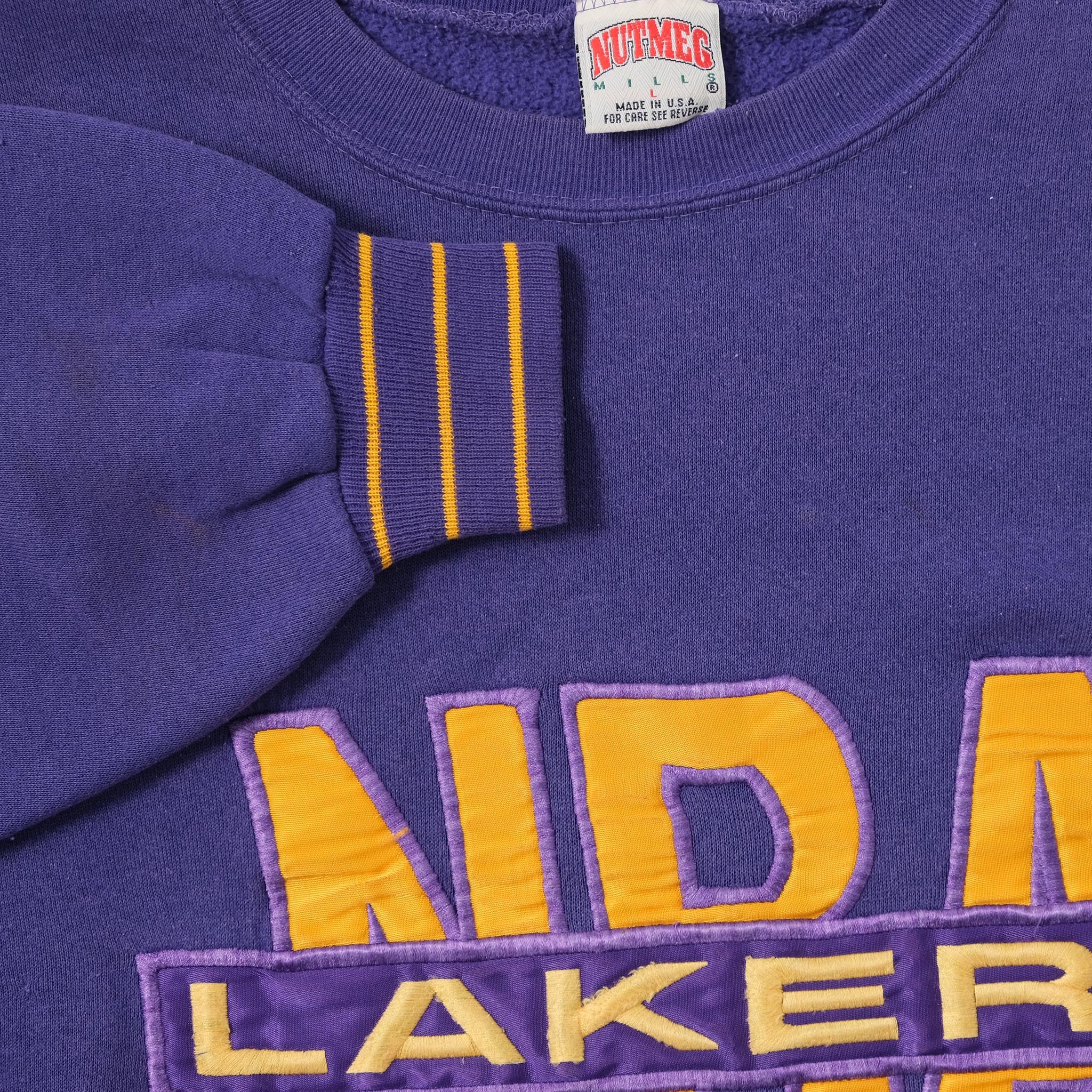 Vintage on sale lakers sweater