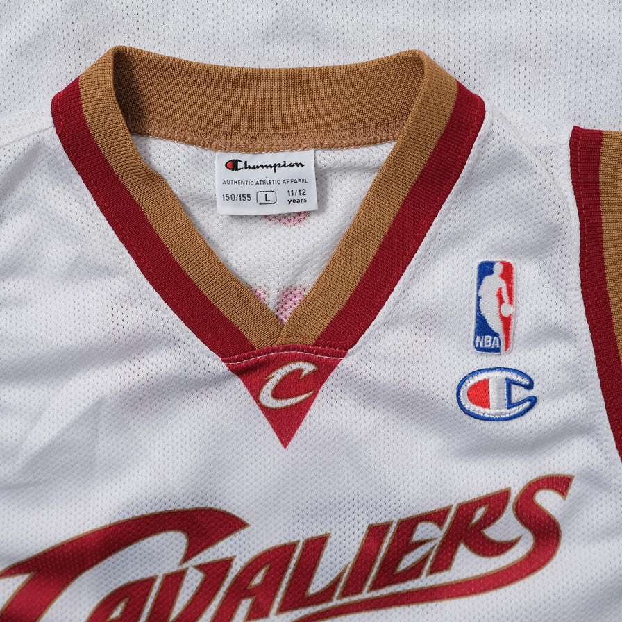 Champion Cavaliers Lebron James Jersey Medium - Double Double Vintage