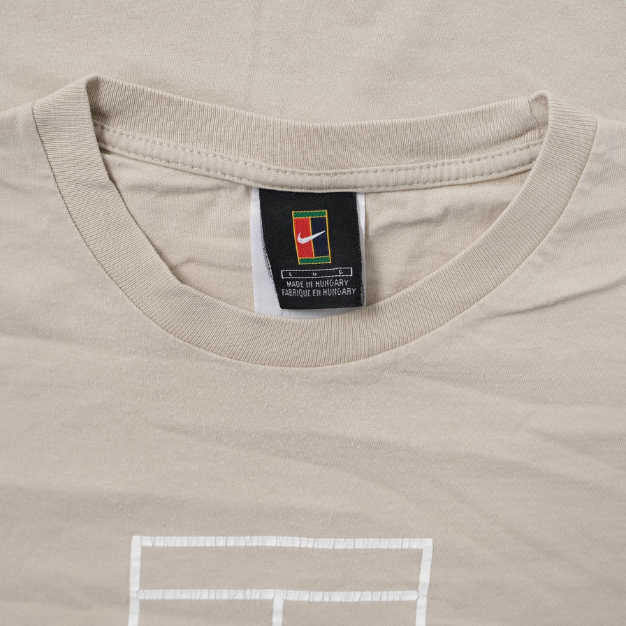 Vintage NikeCourt T-Shirt Large 