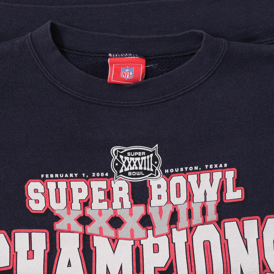 2004 Women's New England Patriots Sweater Medium 