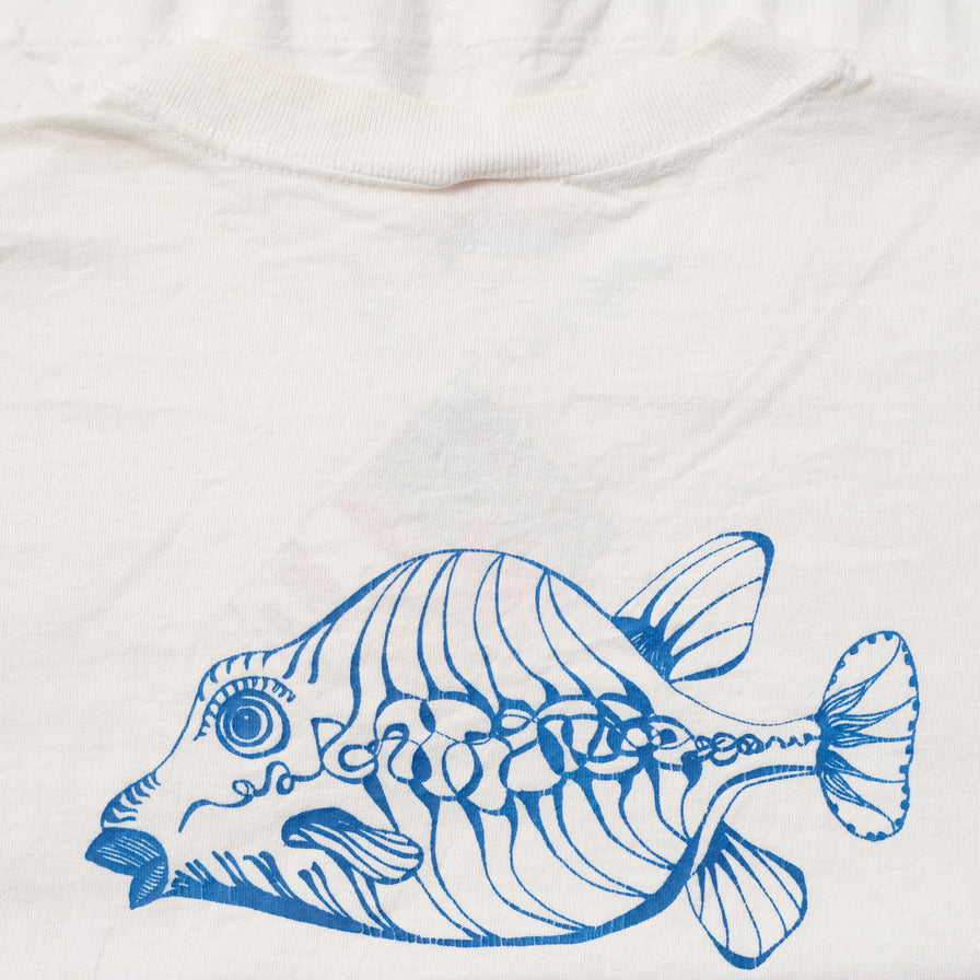 Vintage Women's Fish T-Shirt Medium 