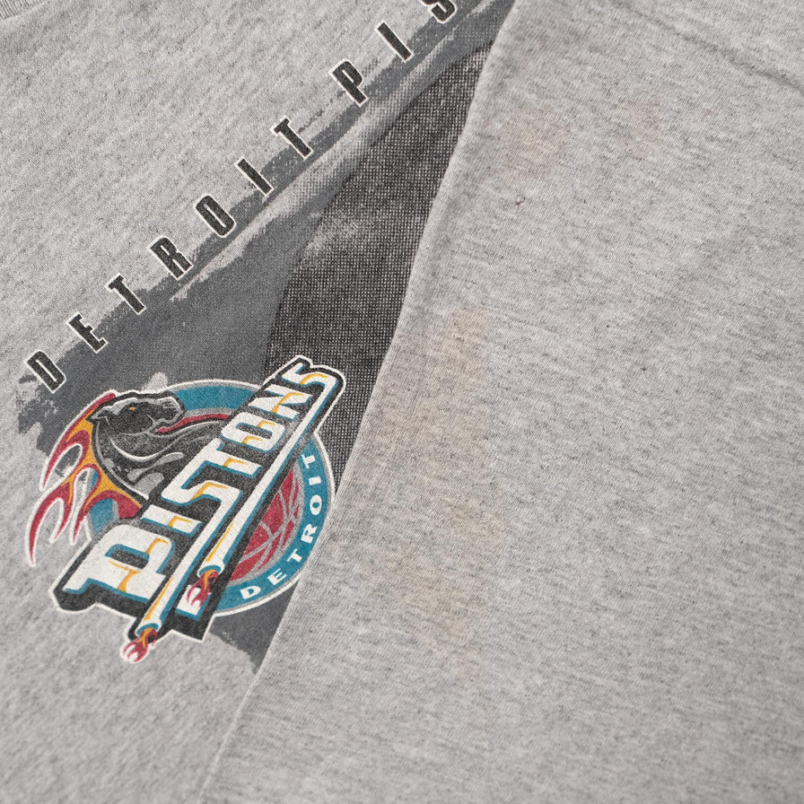 Vintage Grant Hill Detroit Pistons T-Shirt Small 