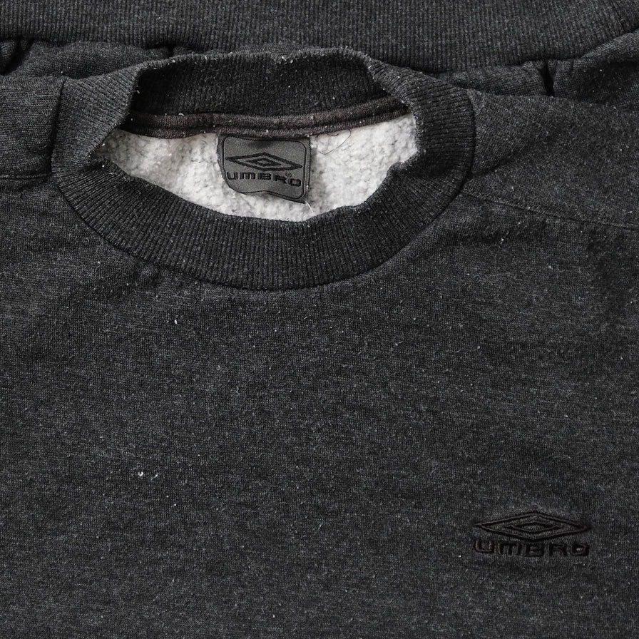 Vintage Women's Umbro Sweater Small 