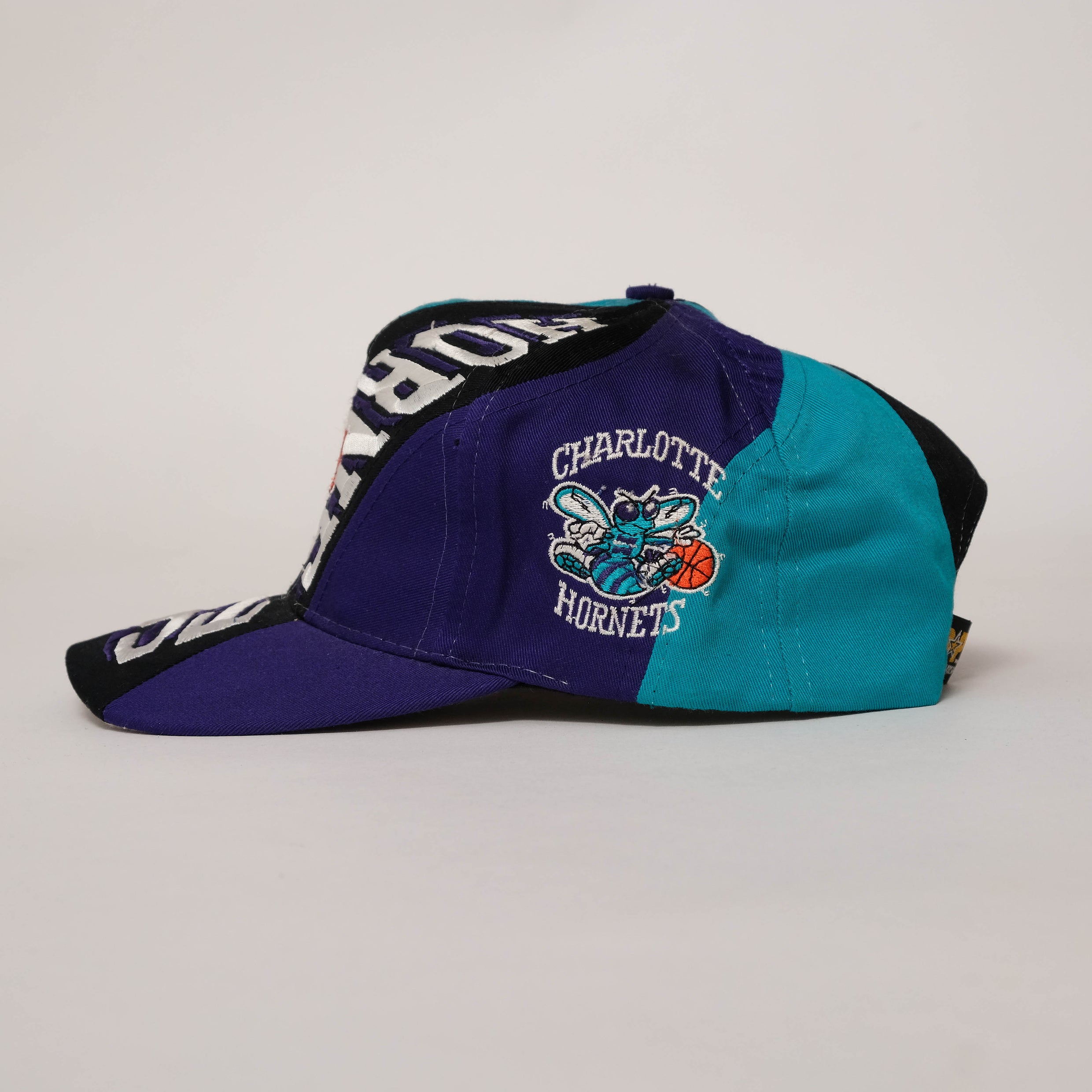 Vintage DS Charlotte Hornets Snapback | Double Double Vintage