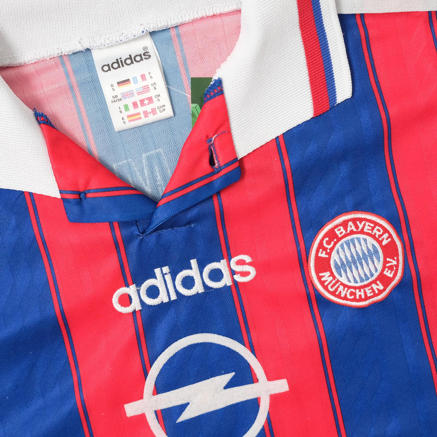 Vintage adidas FC Bayern Jersey Small 