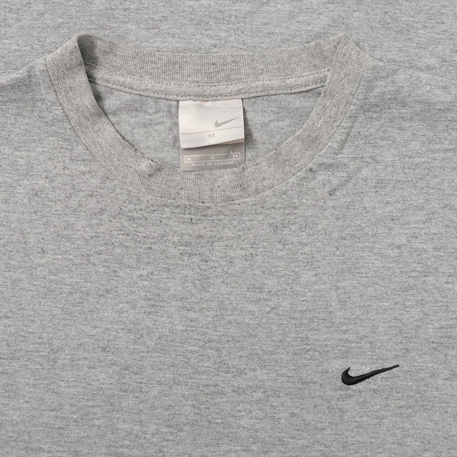 Vintage Nike Mini Swoosh T-Shirt Medium 