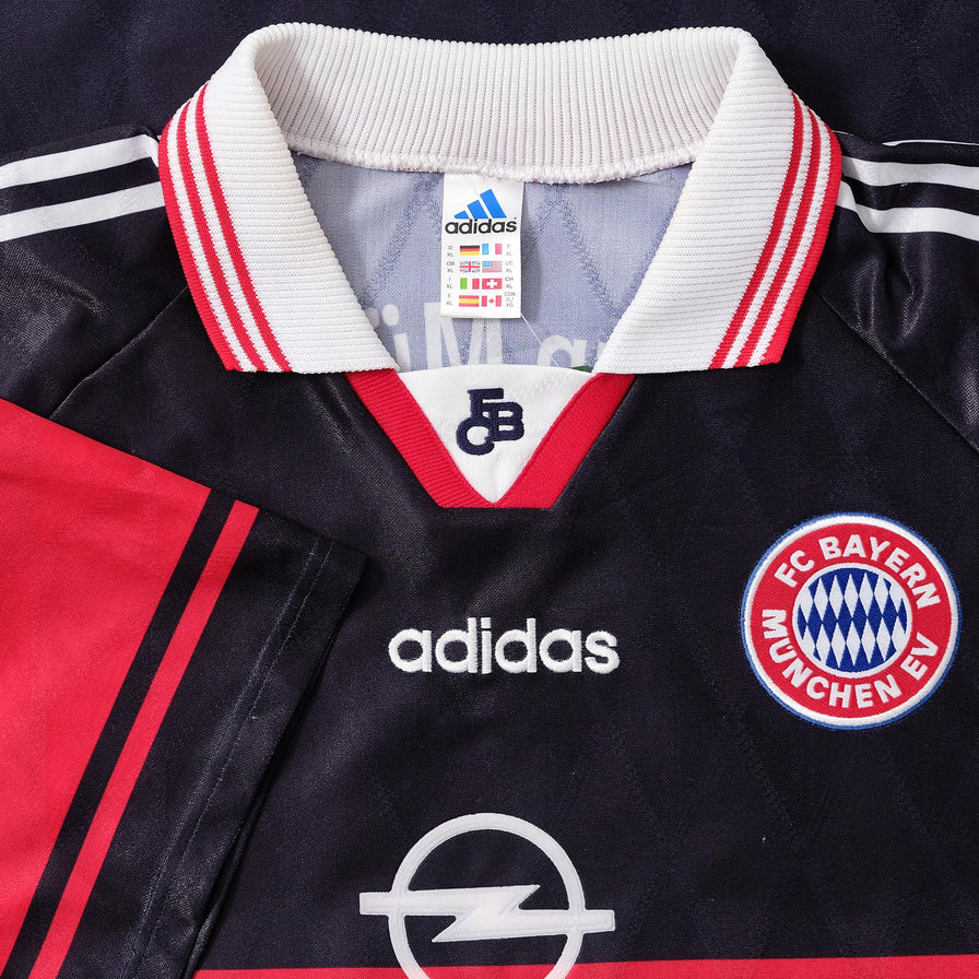 Vintage adidas FC Bayern Jersey XLarge 